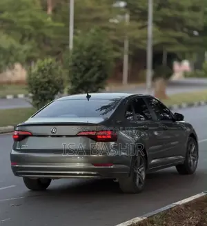 Volkswagen Jetta 2019 Gray