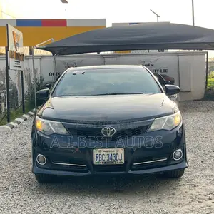 Toyota Camry SE 4dr Sedan (2.5L 4cyl 6A) 2012 Blue
