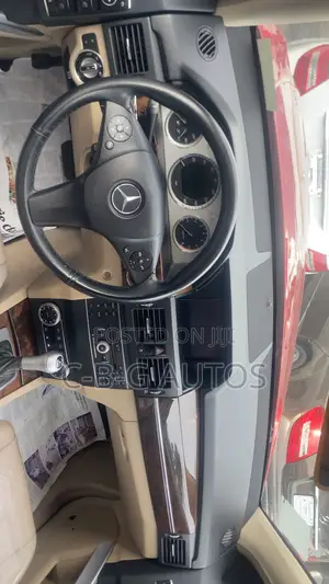 Mercedes-Benz GLK-Class 350 4MATIC 2011 Red