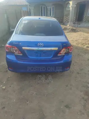 Toyota Corolla XLE 4dr Sedan (1.8L 4cyl 4A) 2010 Blue