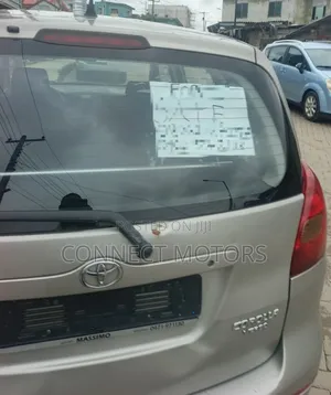 Toyota Corolla Verso 2.2 D 136hp 2007 Silver