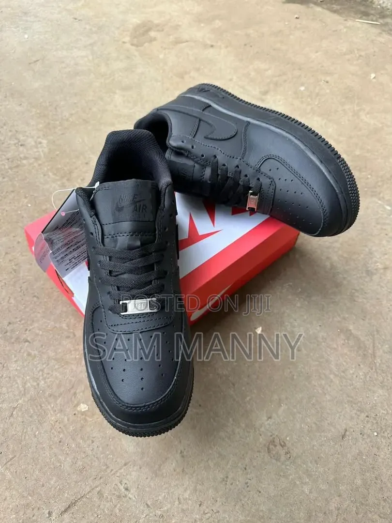 Nike Air Force 1