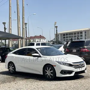 Honda Civic 2016 White