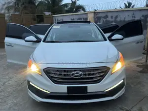 Hyundai Sonata Sport Sedan FWD (2.4L 4cyl 6A) 2017 White