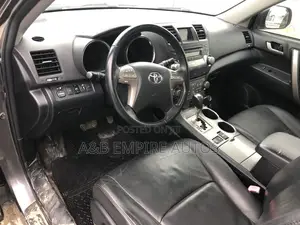 Toyota Highlander 2010 Gray