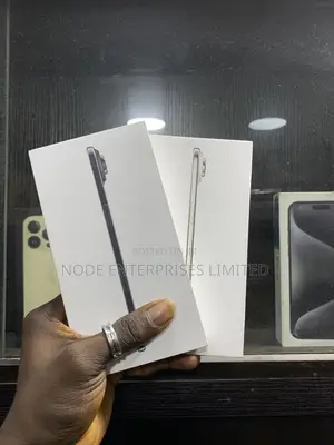 New Apple iPhone Air 256 GB Black