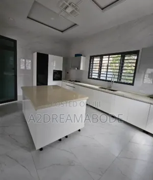 4bdrm Duplex in Ikeja Gra for rent