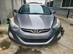 Hyundai Elantra GLS Sedan FWD (1.8L 4cyl 6A) 2013 Gray