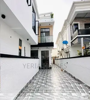 4bdrm Apartment in Lagos State for rent