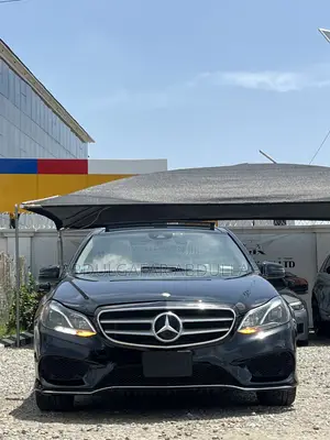 Mercedes-Benz E350 Base 4Matic Sedan AWD (3.5L 6cyl 7A) 2015 Black