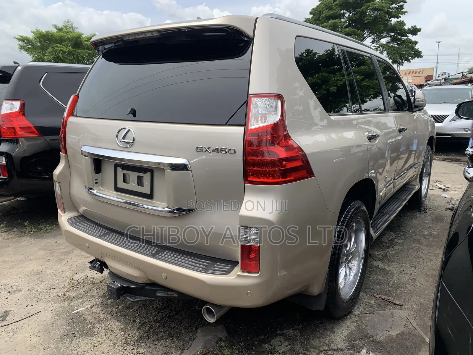 Lexus GX 2013 Gold