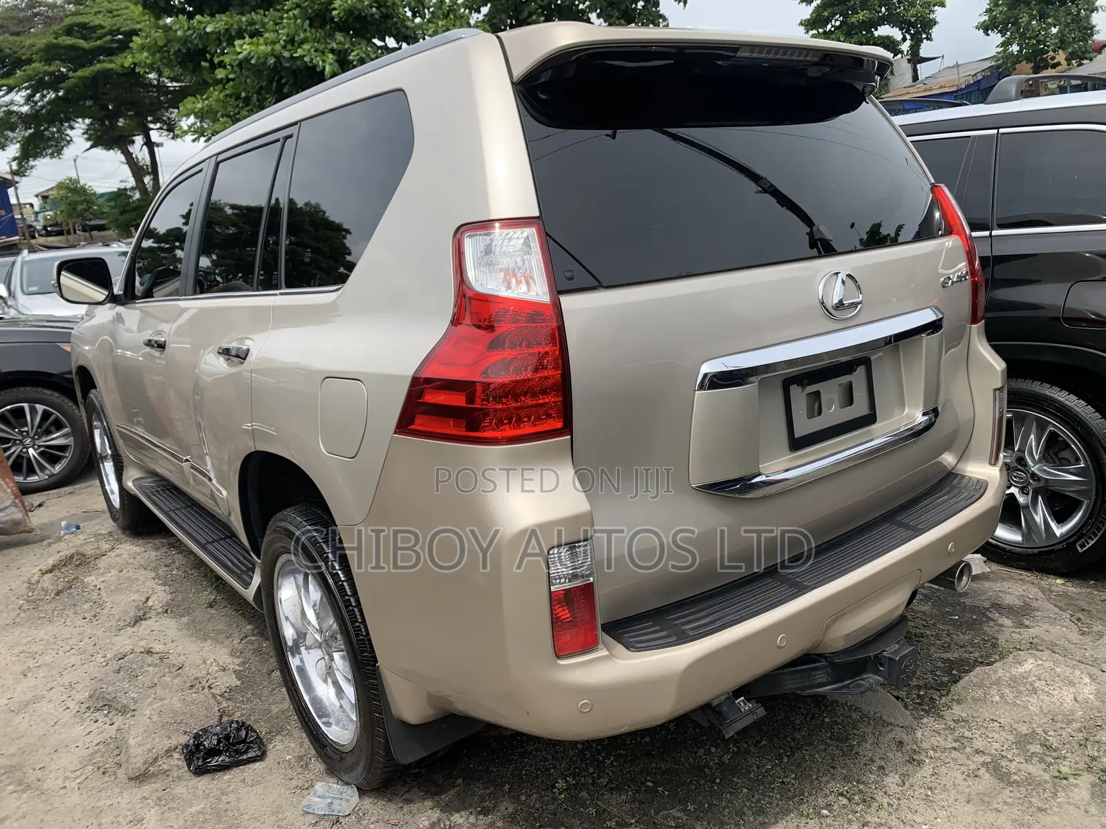 Lexus GX 2013 Gold