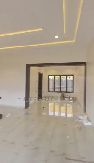 2bdrm Block of Flats in Wuye for rent