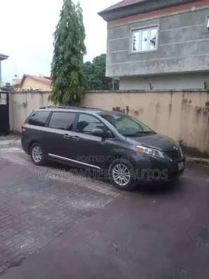 Toyota Sienna 2014 Gray