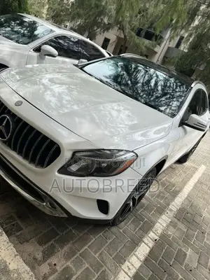 Mercedes-Benz GLA-Class 2016 White