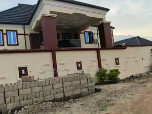 2bdrm House in Praise Avenue Estate, Agric for rent