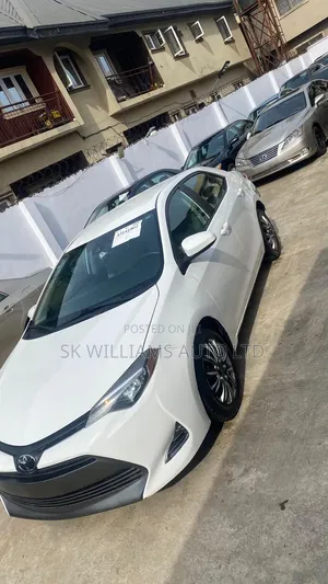 Toyota Corolla 2018 White
