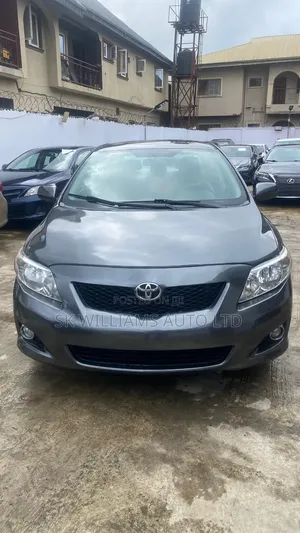 Toyota Corolla 2010 Gray