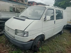 Volkswagen Transporter 2004 White