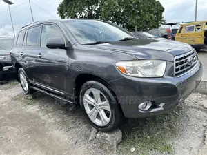 Toyota Highlander Limited 2010 Gray