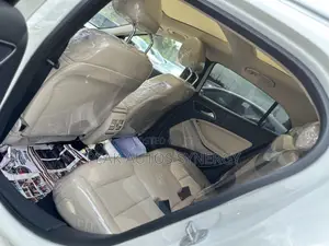 Mercedes-Benz GLA 250 2018 White