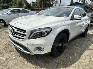 Mercedes-Benz GLA 250 2018 White