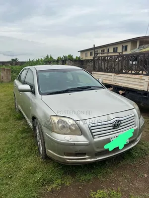 Toyota Avensis 2004 Gray
