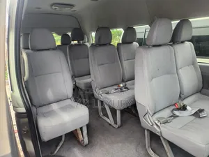 Toyota HiAce 2018 White