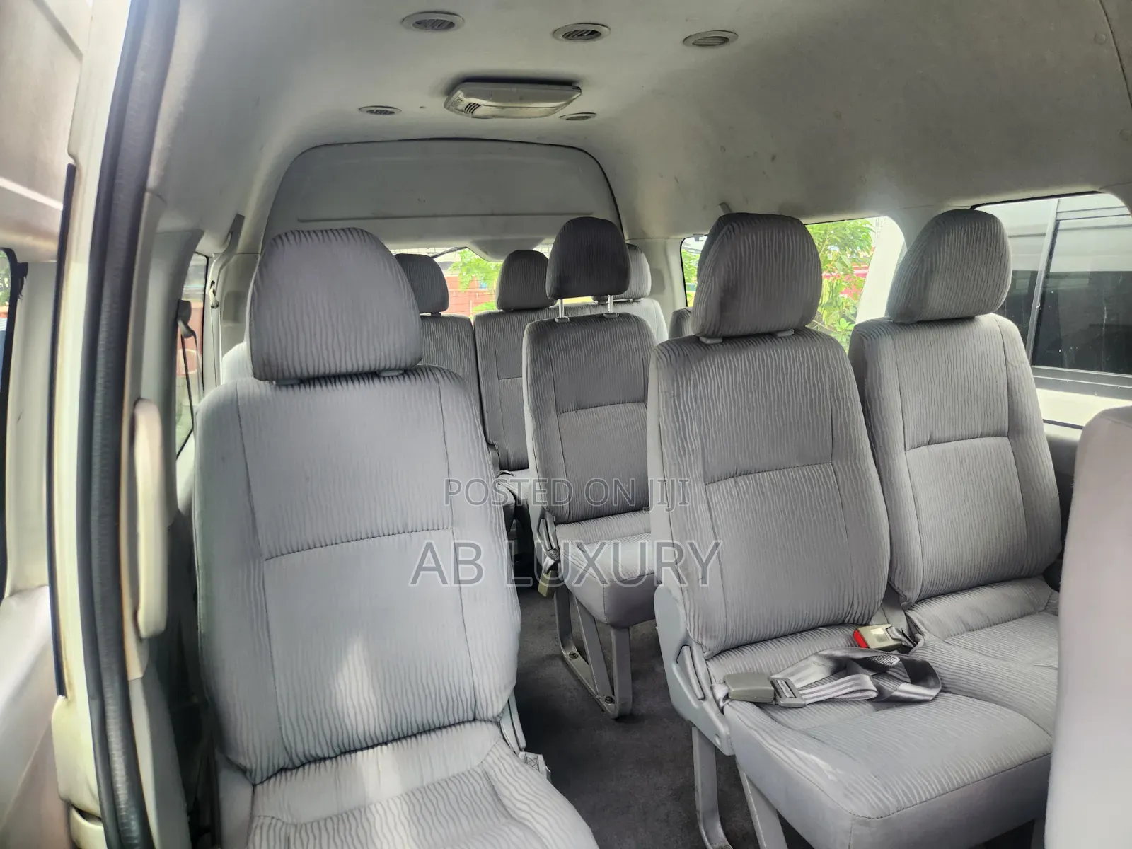 Toyota HiAce 2018 White