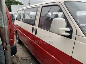 Volkswagen Transporter 2004 Red
