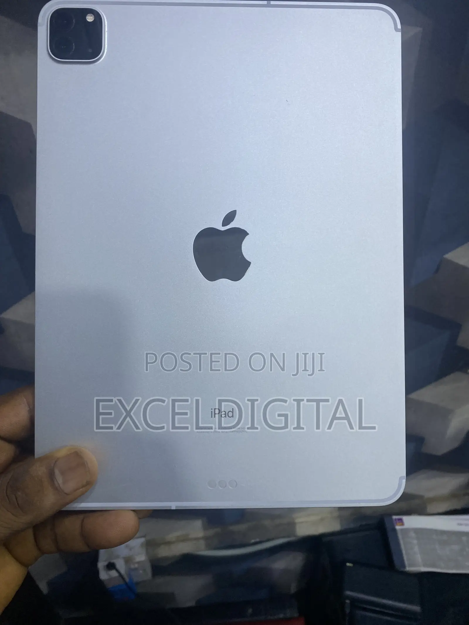 Apple iPad Pro 12.9 (2020) 128 GB Gray