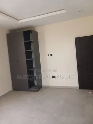 4bdrm Duplex in Bodija for rent