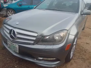 Mercedes-Benz C300 2011 Silver