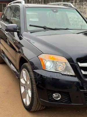 Mercedes-Benz GLK-Class 2010 Blue