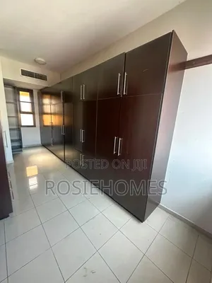 4bdrm Duplex in Banana Island for rent