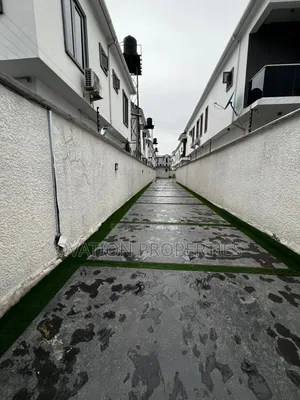 Furnished 5bdrm Duplex in Lekki Phase 1 for rent