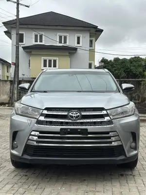 Toyota Highlander Limited Platinum 4dr SUV (3.5L 6cyl 6A) 2015 Gray
