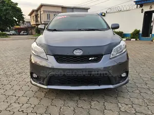 Toyota Matrix 2011 Gray