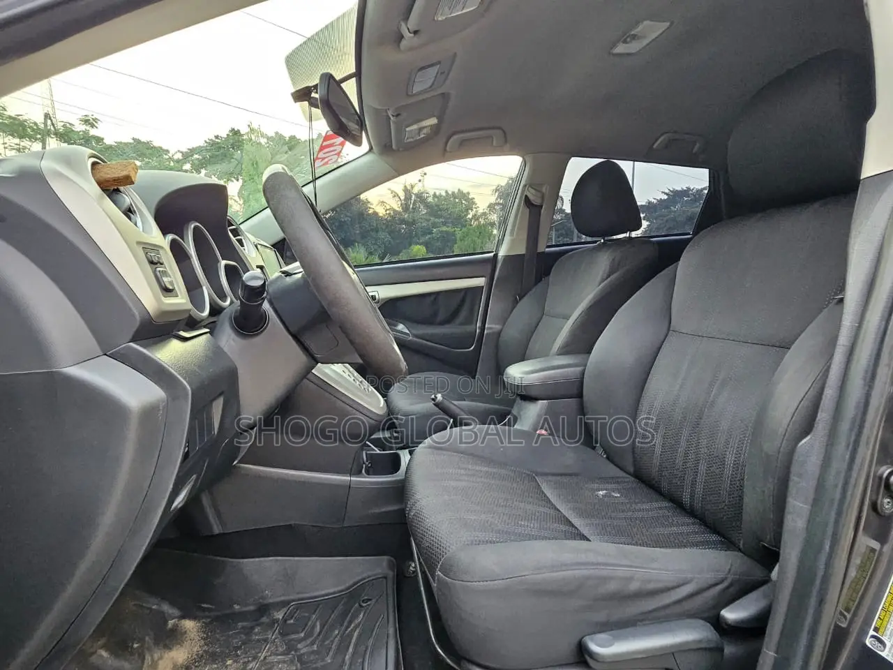 Toyota Matrix 2011 Gray