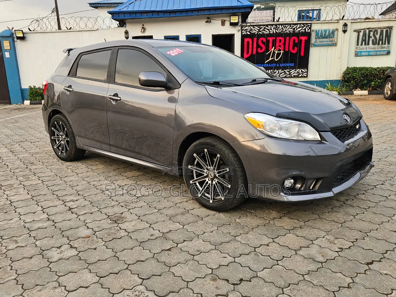 Toyota Matrix 2011 Gray