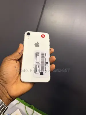 Apple iPhone XR 64 GB Silver