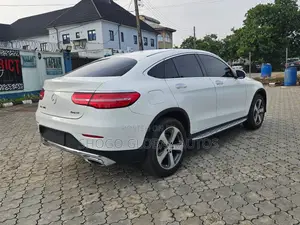 Mercedes-Benz GLC-Class 2017 White