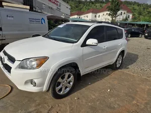 Toyota RAV4 2010 White