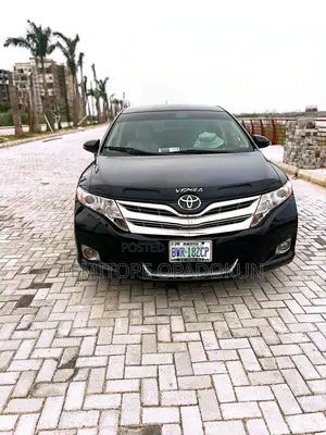 Toyota Venza XLE 4dr Wagon AWD (3.5L 6cyl 6A) 2014 Black