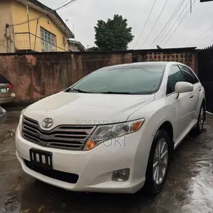 Toyota Venza AWD 2010 White