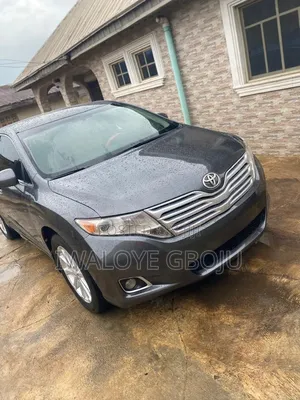 Toyota Venza AWD 2010 Gray