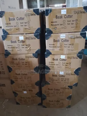 Automatic Beak Cutting Machine With Counter
