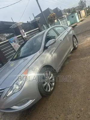 Hyundai Sonata Limited 2.0T Sedan (2.0L 4cyl 6A) 2012 Silver
