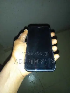 Apple iPhone XR 64 GB Black