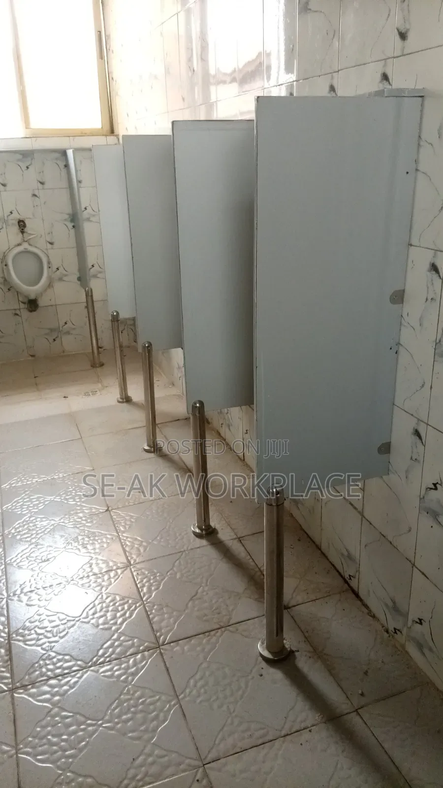 Public Urinary Modest Dividers